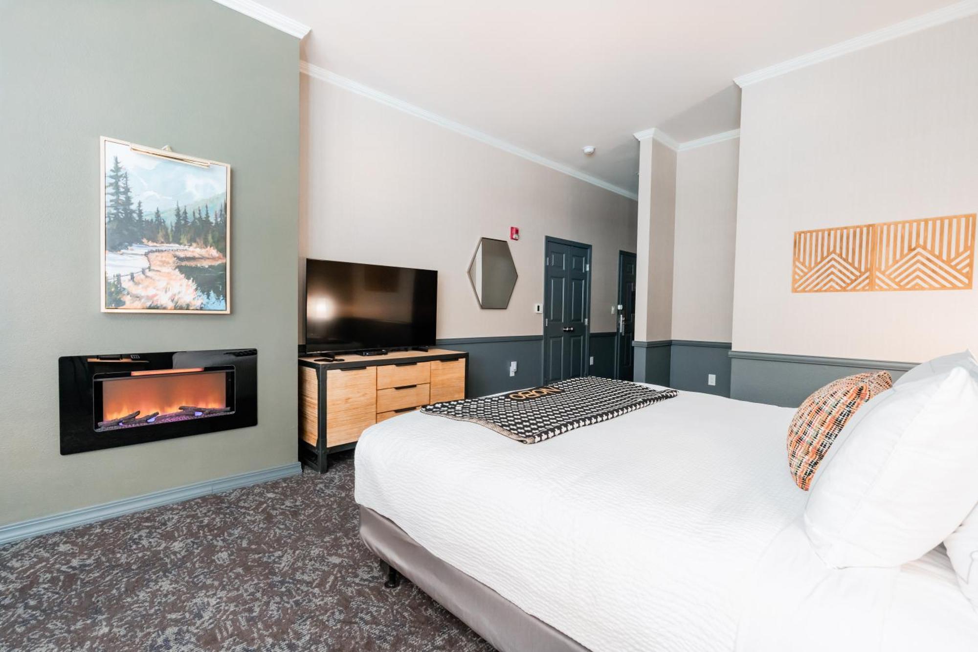 Hotel Nobo Cascade, Tapestry Collection By Hilton エクステリア 写真