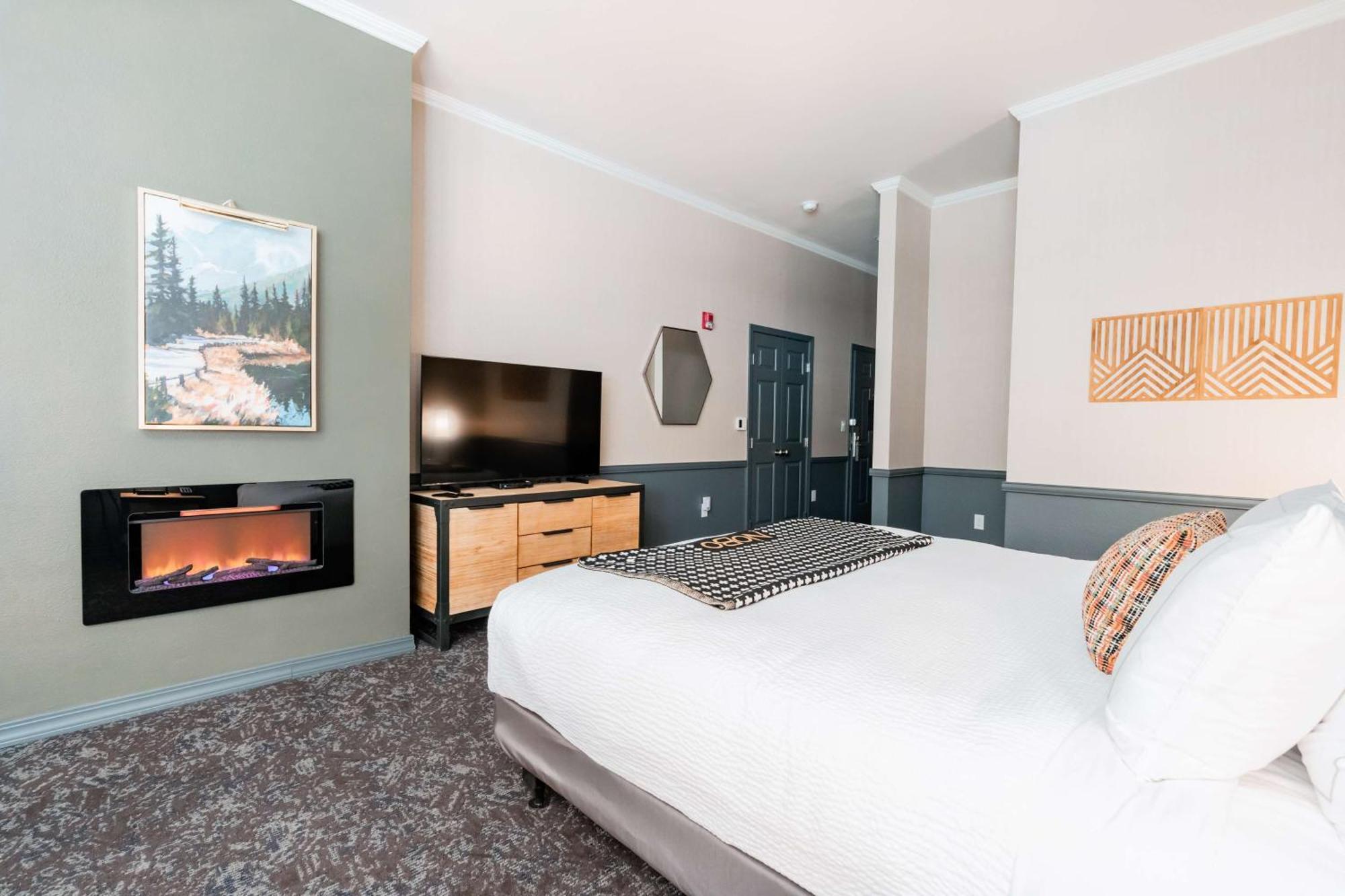Hotel Nobo Cascade, Tapestry Collection By Hilton エクステリア 写真